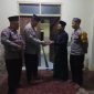 Caption : Polsek Limbangan berikan Iqro di Pondok Pesantren Al-Hidayah