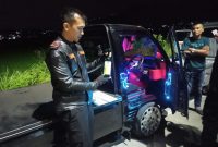 Caption : Sopir diamankan Polsek Tarogong Kaler karena teguk miras saat menegmudi