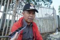 Caption : Lurah Sukagalih (Sopi Peridiansah)