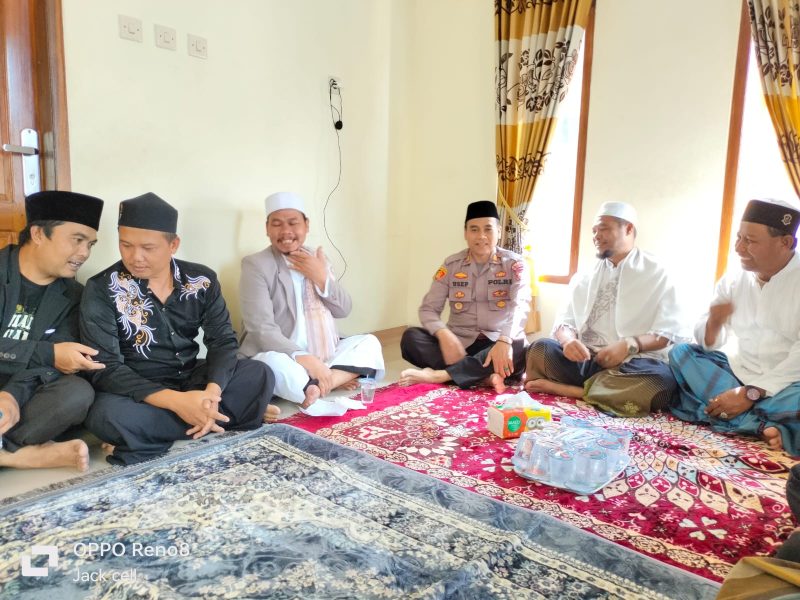 Caption : Polsek Bungbulang giat Kamtibmas bersama warga