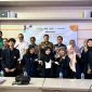 Caption : Rektor IPI Garut  Dr. Nizar Alam Hamdani, MM, MT, M.Si, M.Kom bersama mahahsiswa IPI Garut