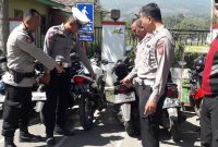 Caption : Polsek Bayongbong razia knalpot brog