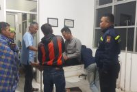 Caption : Polsek Bungbulang olah TKP Truk masuk jurang 