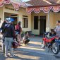 Caption : Kapolsek Leuwigoong pimpin langsung rajia kanlpot brong ke sekolah