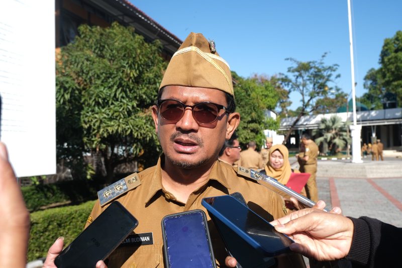 Caption : Wabup Garut dr. Helmi Budiman