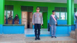 Caption : Polsek Banjarwangi kunjungi siswa siswi SMP dan SMA Nurul Iman