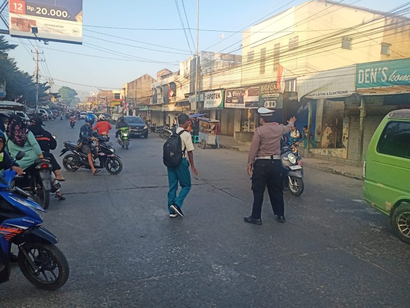 Caption : Jajaran Polsek Wanaraja giat rawan pagi