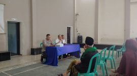 Caption : Jum'at curhat Polsek Cibatu