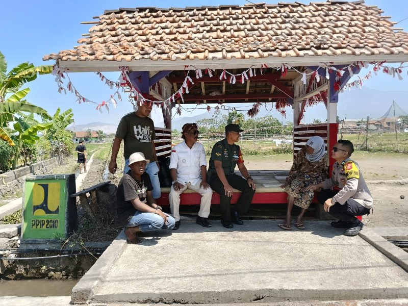 Caption : Polsek Kadungora himbau kamtibmas