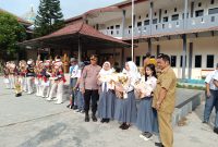 Caption : Polsek Tarogong Kidul hadir di SMA N 6 Garut