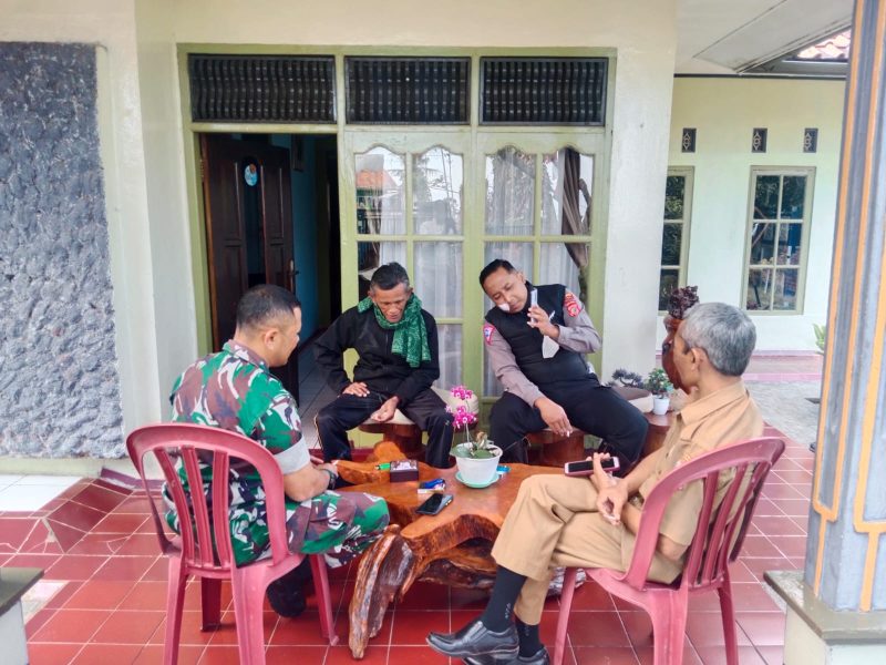 Caption : Polsek Malangbong sosialisasi paham radikalisme