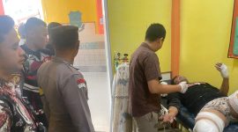 Caption : Kebakaran Hutan Tegal Malaka akibatkan satu orang alami luka bakar 