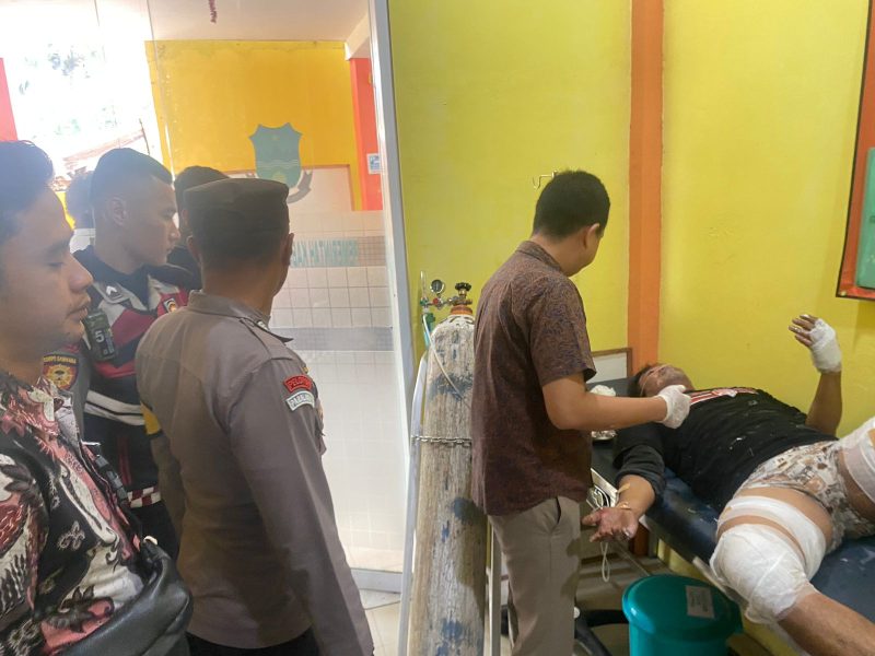 Caption : Kebakaran Hutan Tegal Malaka akibatkan satu orang alami luka bakar 