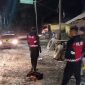 Caption : Polres Garut di tambang pasir Leles