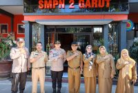 Caption : Polres Garut giat Pollice Goes to cshool