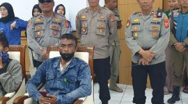 Caption : Polres Garut pengawalan unjuk rasa