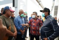 Caption : Bupati Garut bersama Forkopimda datangi TKP kebakaran dr Slamet Garut 