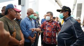 Caption : Bupati Garut bersama Forkopimda datangi TKP kebakaran dr Slamet Garut 