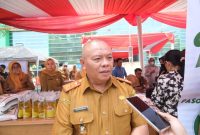 Hari Pangan Sedunia, diperingati setiap tanggal 16 Oktober, menjadi momentum bagi Kabupaten Garut bersama 185 kabupaten/kota lain di Indonesia untuk menyelenggarakan Gelar Pangan Murah (GPM) serempak. Acara ini berlangsung di Kantor Pusat Pelayanan Pendapatan Daerah (PPPD) atau Samsat Kabupaten Garut, Senin (16/10/2023).

