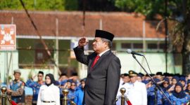 Pemkab Garut memberikan penghargaan kepada 31 pemuda berprestasi di Kabupaten Garut, termasuk Nurmalik Hafidz Mudzakir (25), yang meraih penghargaan sebagai Ajudan Milenial Bupati dan Wakil Bupati Garut Batch II. HSP ke-95 diharapkan menjadi momentum semangat baru bagi para pemuda, khususnya dalam menghadapi era Society 5.0. Pemuda di Kabupaten Garut didorong untuk memiliki kepribadian yang siap bersaing dan memimpin. Senin (30/10/2023).