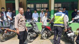 Caption : Motor Siswa SMK Ma'arif diamankan di Mapolres Garut