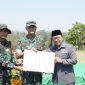 Pangdam III/Siliwangi Mayjen TNI Erwin Djatniko didampingi menjadi Inspektur Upacara (Irup) pada upacara penutupan TNI Manunggal Membangun Desa (TMMD) ke-118 di Kodim 0608/Cianjur yang dilaksanakan di Lapangan Bina Raga Desa Pasawahan Kec. Takokak Kab. Cianjur, Kamis (19/10/2023).  
