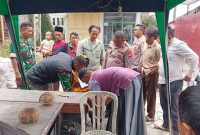 Polsek Samarang Polres Garut berhasil mengamankan pelaku pencurian uang dengan tempat kejadian perkara (tkp) di Desa Sirnasari Kecamatan Samarang Kabupaten Garut. Jum’at (20/10/2023).
