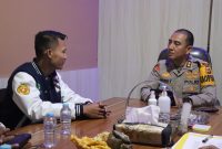 Badan Eksekutif Mahasiswa (BEM) Institut Pendidikan Indonesia melaksanakan pertemuan silaturahmi yang penting dengan Kapolres Garut. Pertemuan ini diadakan dengan tujuan untuk menjaga sinergitas dan menyampaikan audiensi mengenai tragedi penusukan yang menimpa salah satu mahasiswa Institut Pendidikan Indonesia (IPI). Senin (23/10/2023).
