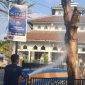 Dinas Pemadam Kebakaran (DISDAMKAR) Kabupaten Garut kembali melaksanakan penanganan kebakaran, mendapatkan laporan adanya kebakaran di Alun- alun Bungbulang Desa Bungbulang Kecamatan Bungbulang Kabupaten Garut, Provinsi Jawa barat, kejadian ini terjadi sekitar pukul 07.50 WIB. Rabu (25/10/2023).