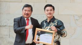 Firman Yusuf merupakan seorang mahasiswa berprestasi sejak menempuh Sarjana (S1) di Institut Pendidikan Indonesia menjadi ketua organisasi 4 tahun berturut-turut di berbagai organisasi dan berprestasi di tingkat regional, nasional, dan terakhir menjadi mahasiswa ketika sarjana (S1) menorehkan prestasi di Tingkat Internasional yaitu mendapatkan silver medal yang diikuti oleh 254 tim dari 26 negara di dunia.
