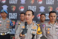 Bertempat di halaman Sat Lantas Polres Garut Jl. Jendral Sudirman no.204, Kapolres Garut AKBP Rohman Yonky Dilatha, S.I.K, M.Si, memimpin kegiatan press release terkait penindakan knalpot tidak standar/knalpot brong di depan awak media Kabupaten Garut. Selasa (31/10/2023).