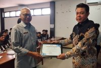 Dinas Komunikasi dan Informatika (Diskominfo) Kabupaten Garut menyambut kunjungan industri dari Sekolah Menengah Kejuruan (SMK) Aulia Bogor dengan antusias. Rombongan sebanyak 100 siswa ini diterima resmi Sekretaris Diskominfo, Agus Barjah, di Aula Dinas Pertanian, Selasa (14/11/2023),