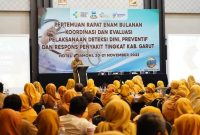 Bupati Garut, Rudy Gunawan, mengungkapkan harapannya kepada Dinas Kesehatan Kabupaten Garut terkait integrasi RSUD dr. Slamet ke dalam struktur Dinkes Garut. Pernyataan ini disampaikan saat acara Pertemuan Rapat Enam Bulanan Koordinasi dan Evaluasi Pelaksanaan