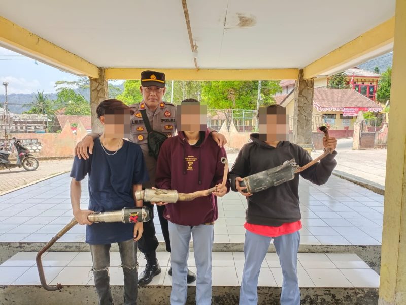 Dalam rangka pemeliharaan kamtibmas dan menciptakan situasi keamanan dan ketertiban masyarakat yang kondusif.  Polsek Singajaya Polres Garut melaksanakan operasi penertiban knalpot bising di Wilayah hukum Polres Garut. Rabu (01/11/2023).