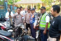 Dalam rangka pemeliharaan kamtibmas dan menciptakan situasi keamanan dan ketertiban masyarakat yang kondusif.  Polsek Cisompet Polres Garut melaksanakan operasi penertiban knalpot bising di Wilayah hukum Polres Garut. Rabu (01/11/2023).