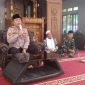 Bertempat di Kompleks Pondok Pesantren Nurul Huda Yaspinda Datar Kendal Desa Cisompet Kecamatan Cisompet Kabupaten, Polsek Cisompet Polres Garut turut hadir dalam kegiatan pengajian rutin bulanan dan peletakan batu pertama pembangunan gedung sekretariat MWC NU Kec. Cisompet Kab. Garut. Kamis (02/11/2023).