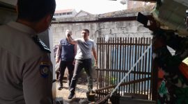 Polsek Tarogong Kidul Polres Garut menemukan seseorang yang meninggal dunia dalam keadaan meninggal dunia dengan posisi menggantung diri.