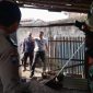 Polsek Tarogong Kidul Polres Garut menemukan seseorang yang meninggal dunia dalam keadaan meninggal dunia dengan posisi menggantung diri.