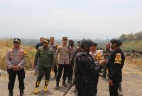 Kapolres Garut AKBP Rohman Yonky Dilatha, S.I.K, M.Si, berkomitmen untuk menindaklanjuti dan memberantas kasus tindak pidana pertanahan ataupun pertambangan ilegal tanpa izin di Kabupaten Garut.