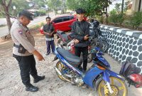 Dalam rangka pemeliharaan kamtibmas dan menciptakan situasi keamanan dan ketertiban masyarakat yang kondusif.  Polsek Cibiuk Polres Garut melaksanakan operasi penertiban knalpot bising di Wilayah hukum Polres Garut. Senin (13/11/2023).