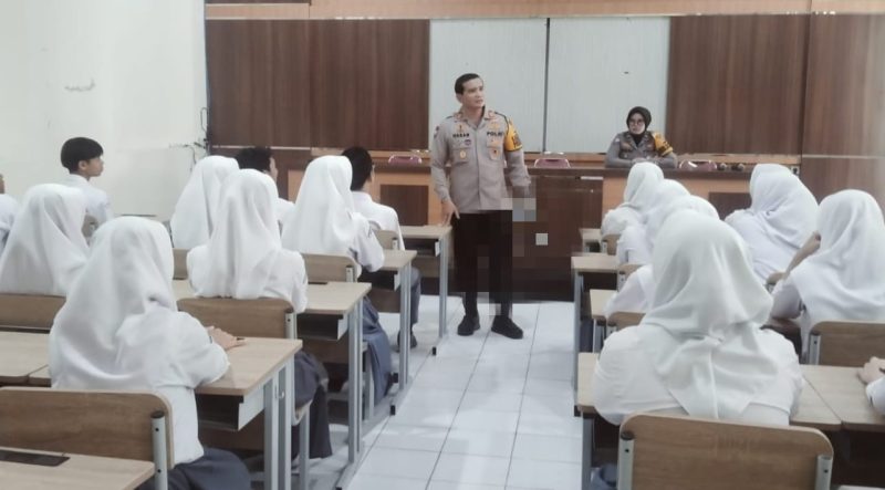Kapolres Garut AKBP Rohman Yonky Dilatha, S.I.K, M.Si, melalui Kasie Humas Polres Garut Ipda Adhi mengatakan jika kelompok Jack House tersebut adalah kalangan pemuda dan pelajar, dan beberapa anggotanya di indikasi merupakan siswa SLTA di Kabupaten Garut. Selasa (14/11/2023).