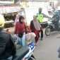 Dalam rangka pemeliharaan Kamtibmas di wilayah hukum Polres Garut, Anggota Polsek Karangpawitan Polres Garut melaksanakan kegiatan rutin pelayanan rawan pagi. Jum’at (17/11/2023).