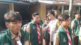 Kapolres Garut AKBP Rohman Yonky Dilatha, S.I.K, M.Si, pimpin apel pelepasan kontingen Saka Bhayangkara Polres Garut yang mengikuti peran Saka Pramuka Jabar 2023. Jum’at (17/11/2023).