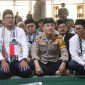Forkopimda Kabupaten Garut bersama masyarakat melaksanakan Doa bersama dan Istighosah untuk Palestina di Masjid Agung Garut yang dipimpin oleh K.H.A Tantowi Musaddad, M.A. Jum’at (17/11/2023).