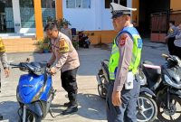 Dalam rangka pemeliharaan kamtibmas dan menciptakan situasi keamanan dan ketertiban masyarakat yang kondusif, Polsek Samarang Polres Garut kembali melaksanakan operasi penertiban knalpot brong atau bising. Rabu (22/11/2023).