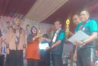 Di Acara HUT PGRI Ke 78 dan HGN 2023, Ribuan Guru Ikuti Jalan Sehat Yang Digelar PGRI Cabang Tarogong Kidul 
