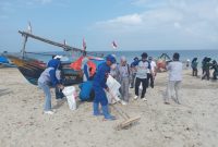 Dalam rangka HUT ke 73 Polairud tahun 2023 dan juga untuk menunjukan program operasi bersih Polres Garut peduli lingkungan. Sat Polairud Polres Garut melaksanakan kegiatan kerja bakti/bersih bersih pantai yang diikuti oleh kurang lebih 150 orang.