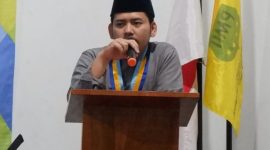Ketua Umum Pengurus Cabang Pergerakan Mahasiswa Islam Indonesia (PMII) Kabupaten Garut, Muhamad Ikhsan Qomaruk Hayat Sebagai menegaskan bahwa, mereka menantang Sekretaris Daerah Nurdin Yana, Kepala Dinas Pemberdayaan Masyarakat dan Desa (DPMD) Wawan Nurdin, serta Asisten Daerah III bidang Administrasi Umum Budi Gangan untuk secara terbuka menyampaikan gagasan dan visi mereka terkait penyelesaian permasalahan permasalahan  yang ada di kabupaten Garut.