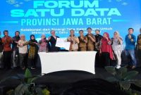 Kepala Bidang Penyelenggaraan Statistik Sektoral, Dinas Komunikasi dan Informatika (Diskominfo) Garut, Egga Mahessa Suardi, menuturkan Kabupaten Garut dalam pengolahan data sektoral mendukung terhadap pelaksanaan Open Data Jabar, di mana portal Garut Satu Data sudah terintegrasi kepada Open Data Jabar. Bahkan, imbuh Egga, Kabupaten Garut pun saat ini dalam proses integrasi ke dalam Satu Data Indonesia.