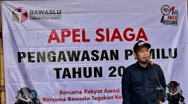 Ketua Badan Pengawas Pemilu (Bawaslu) Kabupaten Garut Ahmad Nurul Syahid menyebutkan, pemasangan Alat peraga kampanye (APK) pada angkutan umum diperbolehkan dengan catatan ada syarat tertentu yang harus dilaksanakan.